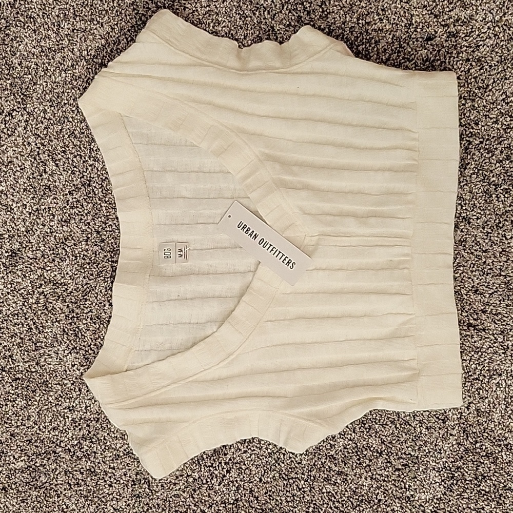 * Sale * NWT Urban Outfitters BDG Crop Tpp